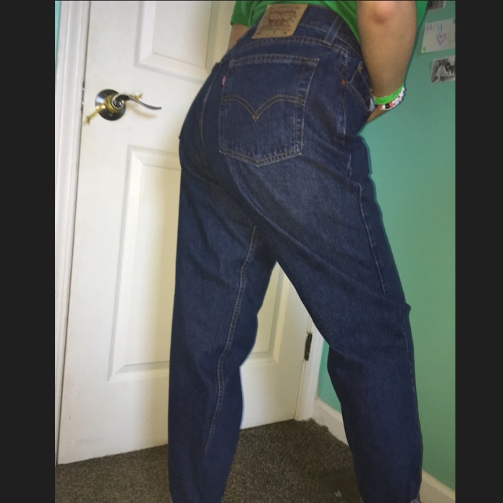 -vintage high waist Levi’s-
